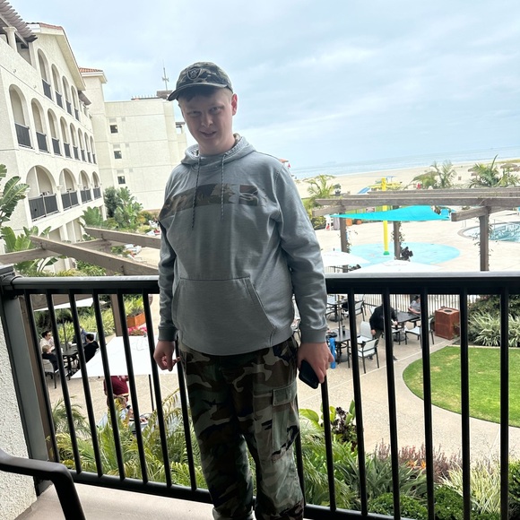 Live flyer let’s shop to we drop.❤️ low start items for live show pls take a pic - Picture 12 of 16